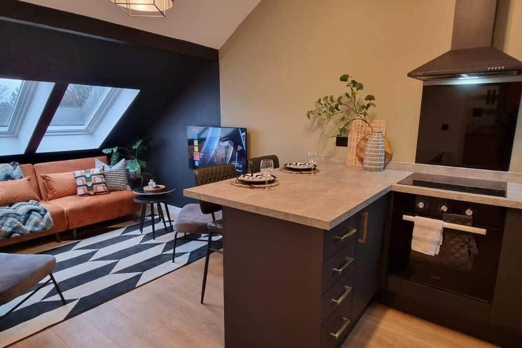 Super Stylish Apartment In Urmston Flat 3 Exterior foto