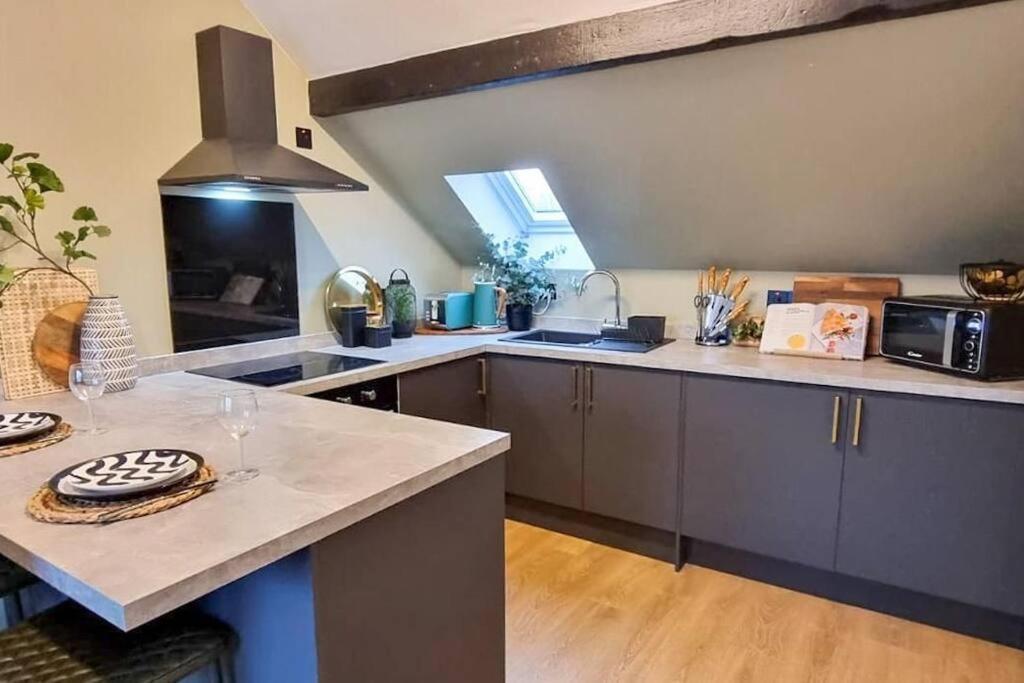 Super Stylish Apartment In Urmston Flat 3 Exterior foto